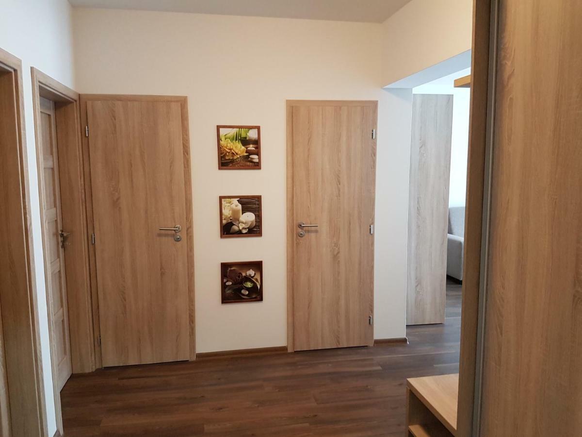 Apartman Jasna Lucky เดมานอฟสกา โดลินา ภายนอก รูปภาพ