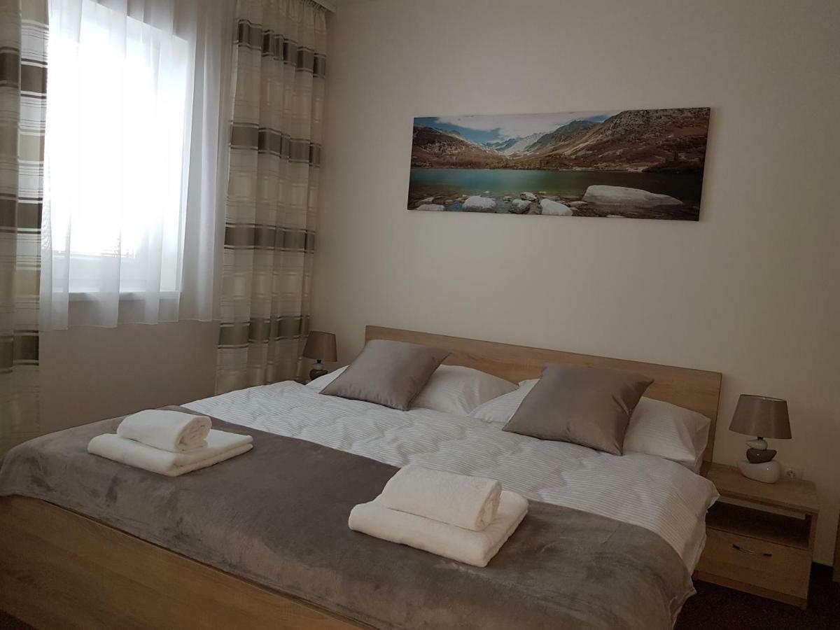 Apartman Jasna Lucky เดมานอฟสกา โดลินา ภายนอก รูปภาพ