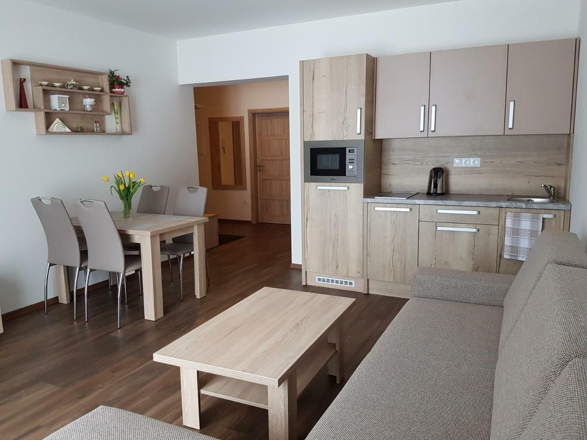 Apartman Jasna Lucky เดมานอฟสกา โดลินา ภายนอก รูปภาพ